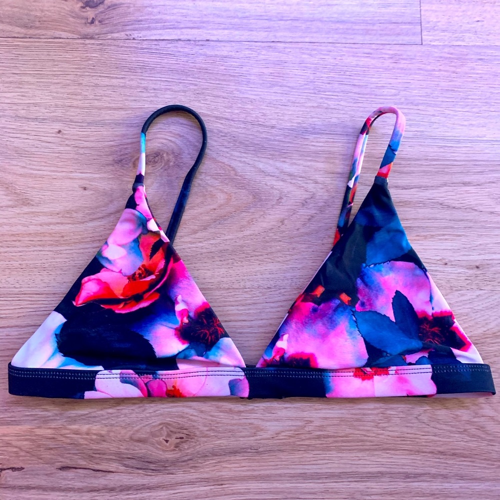 Vaya island triangle bikini top